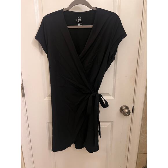 ADAY Super Cool Wrap Mini Dress V-Neck Black L Resort versatile capsule Preppy - Picture 2 of 6
